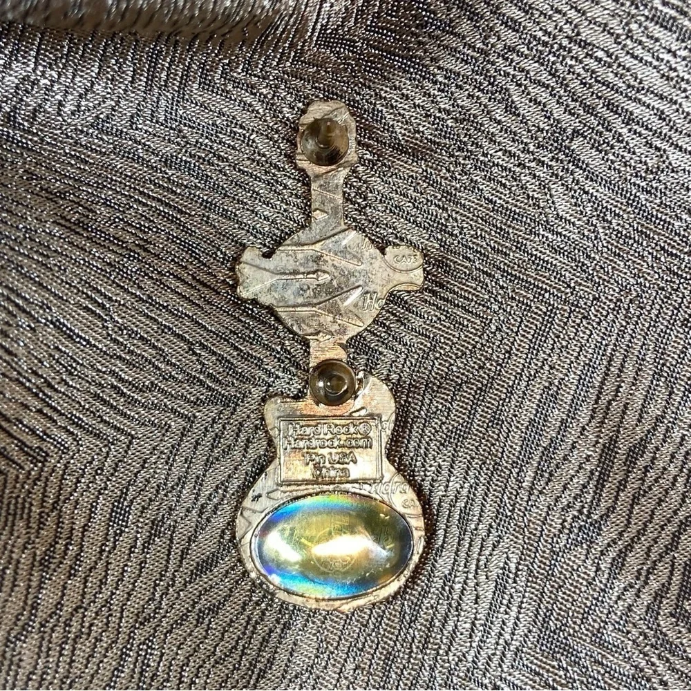 HARD ROCK CAFE' Guitar Souvenir Miniature Pin Travel Memorabilia Collectible​